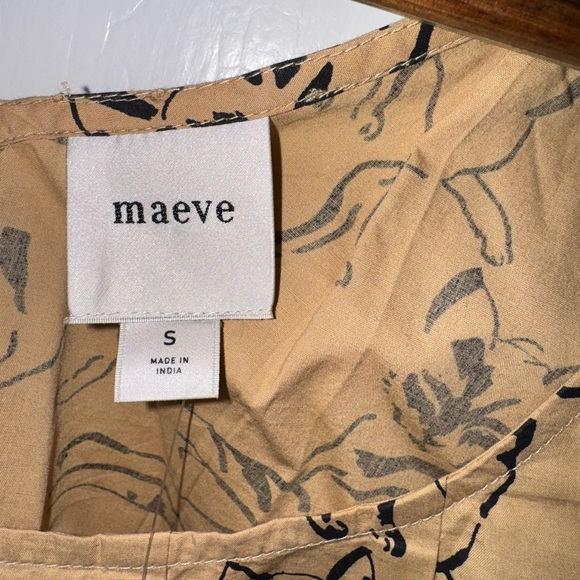 SOLD - NWT - Anthropologie Beige Cat Patterned Blouse - Picture 7 of 8